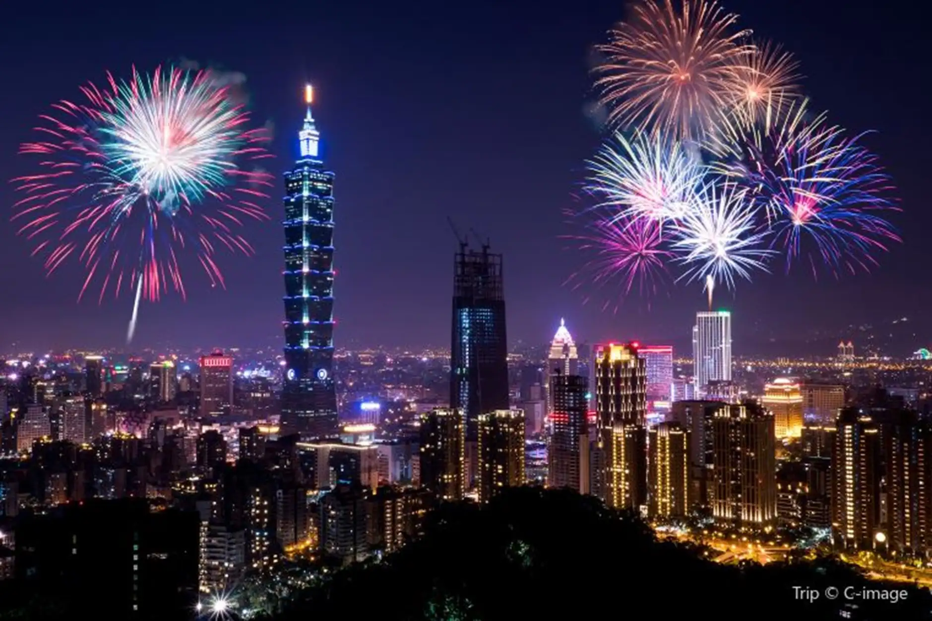 台灣消費金2023 – 台灣地標台北101大樓