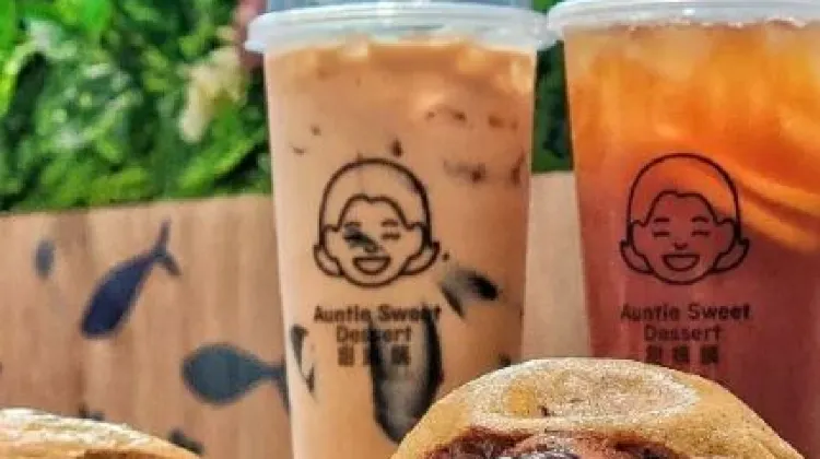 不少台式飲品店同時提供其他美食