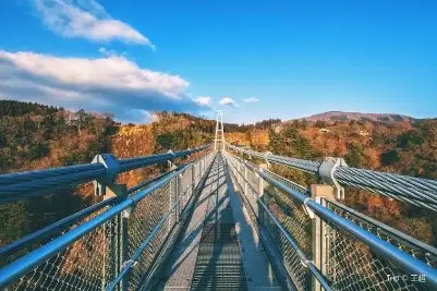 前往九重夢大吊橋最好穿上風褸