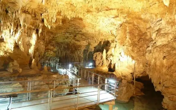 玉泉洞是這次沖繩行程推薦之一