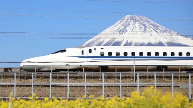 日本新幹線 (圖片來源:Photo AC)