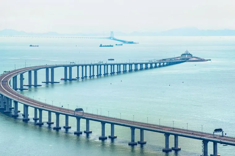 Hong Kong-Zhuhai-Macao Bridge Tour
