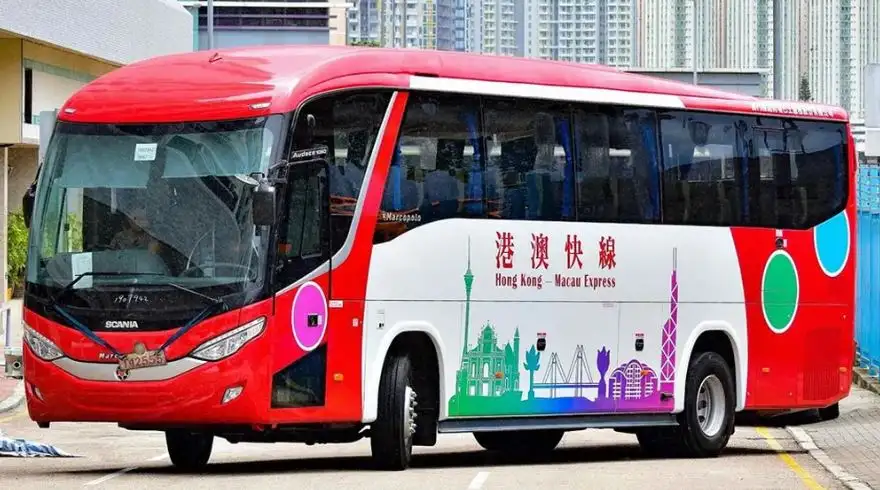 乘搭港澳快線會途經港珠澳大橋