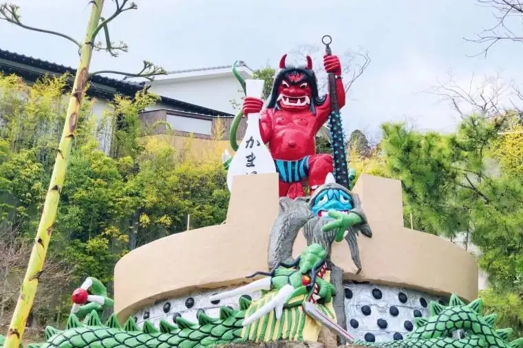 不少溫泉區都以惡鬼造型作招徠