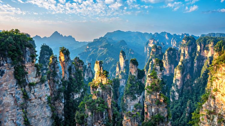 5-Day Changsha + All Core Zhangjiajie Attractions with VIP Skip-the-Line Access