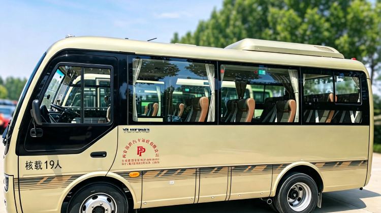 4-Day Small Group Tours: Terracotta Army, Xi'an City Wall, Xi'an Muslim Quarter | Discover Shadow Puppet + Marionette Performance + The Empress of Tang court dance·  
