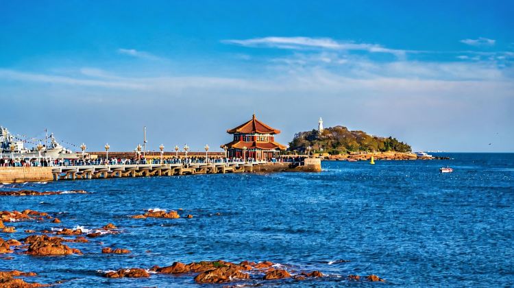 4-Day Qingdao + Laoshan Scenic Spot + Tsingtao Beer Museum + Huangdao District