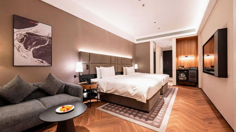 5-Day Chongqing & Wulong Small Group Tour: World Natural Heritage, Hongyadong | Free Airport Transfer & eSIM | Max 8 Guests