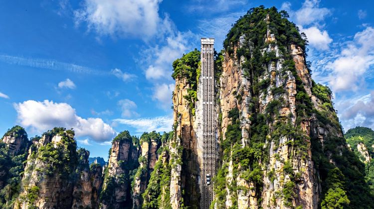 3-Day Luxury Private Escape,  Zhangjiajie National Forest Park + Tianmen Mountain National Forest Park + Fenghuang Ancient Town , 5-Star Premium Stay