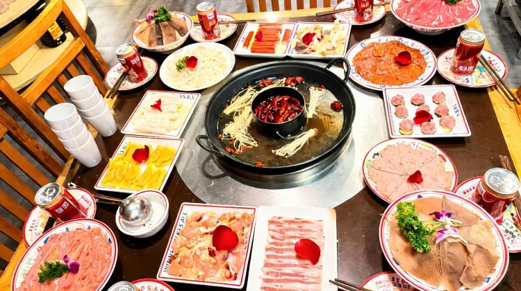 7-Day Sichuan+Chongqing Group Tours: Leshan Giant Buddha + Mount Emei + Panda + Chongqing |  International Travelers | Five-star Hotels 