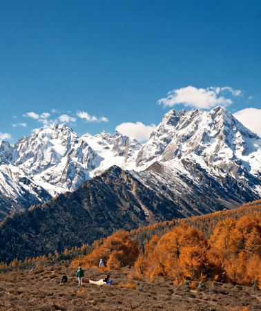4D3N • Dali City + Lijiang + Yulong Snow Mountain + Erhai Lake + Lugu Lake: Zhucao Pig Trough Boat Lake tour & Lakefront Resort Hotel, Customizable Itinerary