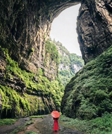 9D8N • Adjustable itinerary - From Chongqing to Chengdu: Panda & 4 UNESCO Wonders - Jiuzhaigou, Huanglong & Wulong, Fairy Mountain & Dujiangyan, Mt Qingcheng