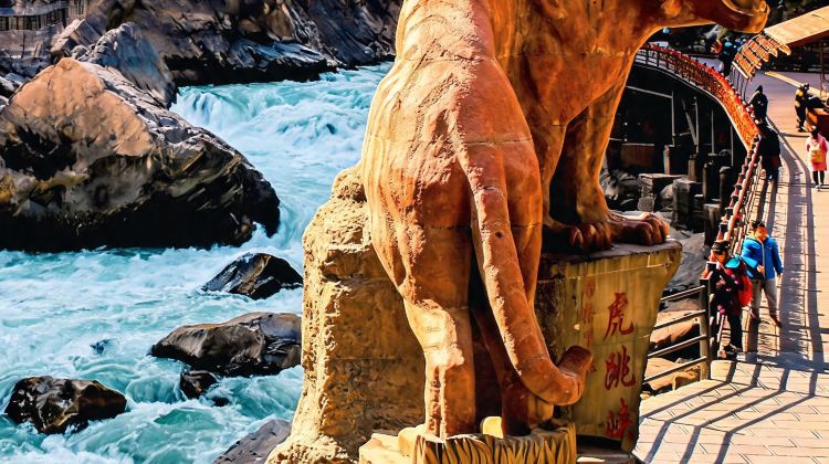 6-Day Yunnan Group Tours: Lijiang + Dali + Shangri-La + Jade Dragon Snow Mountain