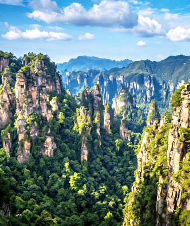 8D7N • Changsha + Zhangjiajie National Forest Park + Tianmen Mountain National Forest Park + Furong Town + Fenghuang Ancient Town.