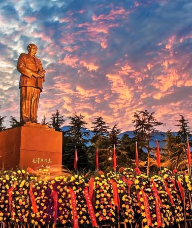 4天3晚 • 長韶＋橘子洲景區＋湖南省博物館＋嶽麓書院「1-6人拼小團｜玩轉星城長沙  打卡長沙網紅景點」