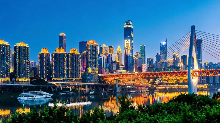 In-Depth City Discovery Tour of Chongqing: Chongqing+ Zoo + Two River Night Cruise+ Yangtze River Cableway + Hongya Cave