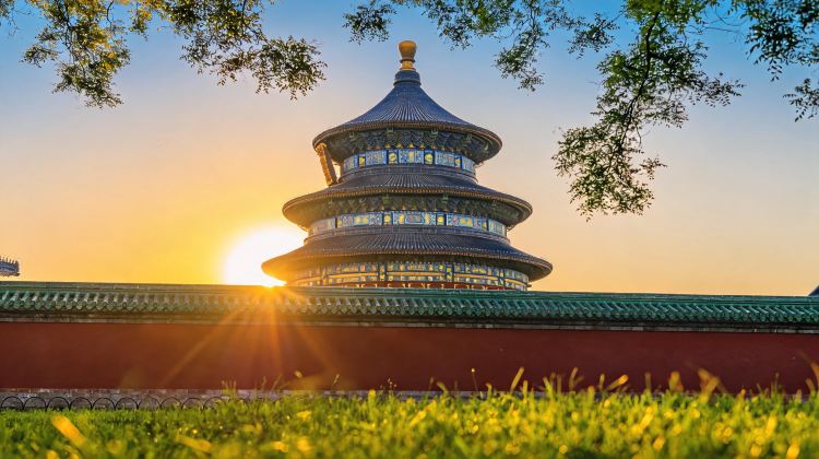 5-Day Autumn in Beijing: Palace Museum, Mutianyu Great Wall, Temple of Heaven, Lama Temple, Summer Palace