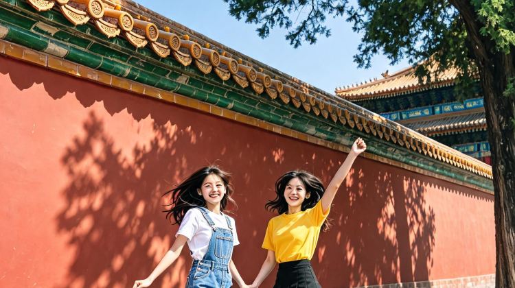 2-Day Book 7 Days Early, Lock in Holiday Inn Express Autumn-themed Beijing plan:The Palace Museum + Temple of Heaven: Hutong Rickshaw Tour
