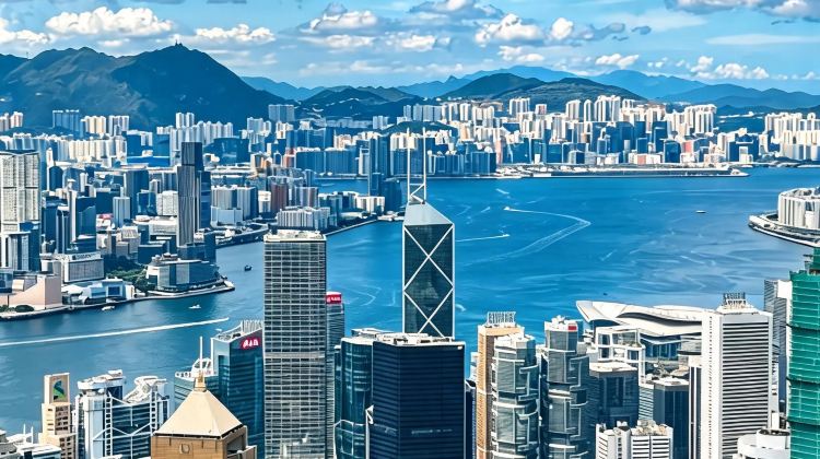 3-Day Ngong Ping 360 Cable Car + Tai O Fishing Village + Victoria Peak + Hong Kong Palace Museum + Temple of Heaven Buddha