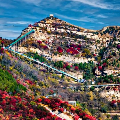 山东文旅·红叶柿岩旅游区+淄博陶瓷琉璃博物馆+八大局便民市场+海岱楼2日1晚跟团游