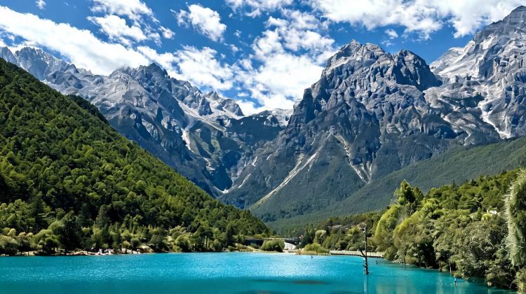 6-Day Dali City + Lijiang: Natural Spring + Dragon Palace + the Dream Land Afternoon Tea + Secret of Shaxi Ancient Town
