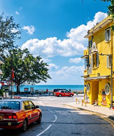 2D1N • Hong Kong Kowloon Walled City light exhibition + Avenue of Stars + Victoria Peak + Tai Kwun: Dream Journey Cruise Upgrade for Groups of 4–8