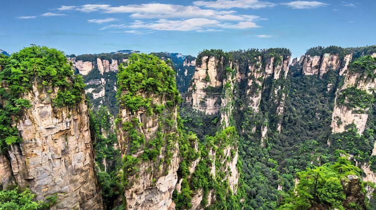 12-Day Chongqing+Chengdu Group Tours: Hongya Cave + Zhangjiajie + Jiuzhaigou National Park + Huanglong National Scenic Area + Fenghuang Ancient Town