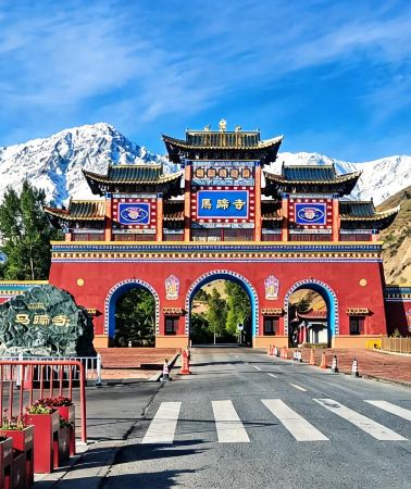 8D7N • Gansu Silk Road + Explore Grottoes + Desert Activities + Visit the Pass City + See Yadan Landforms + Stay in Light Luxury Hotels Throughout + Comfortable Transportation + Customizable Itinerary
