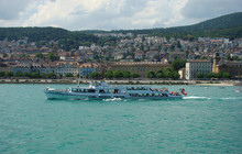 Navigation LNM - Croisière sur les 3 lacs餐厅图片
