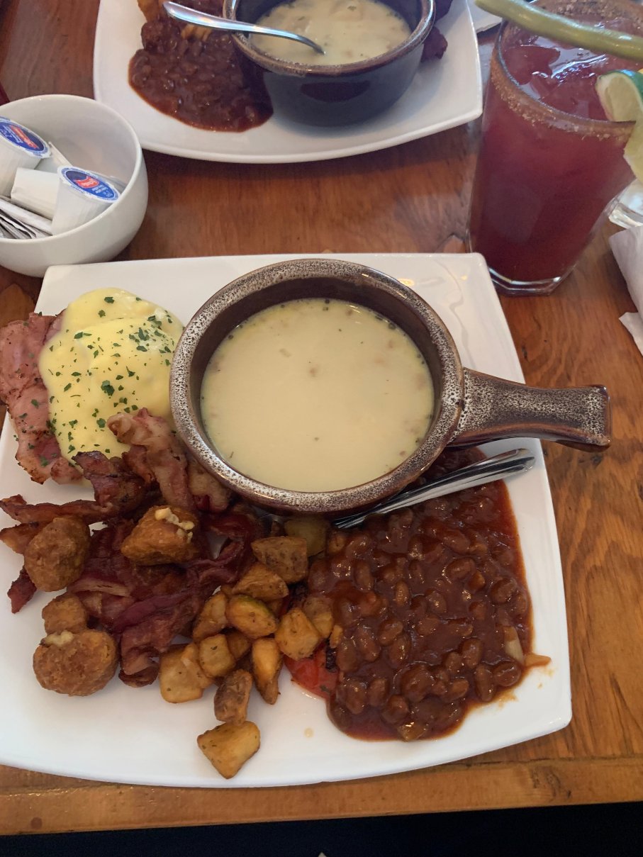 Ernies Road House