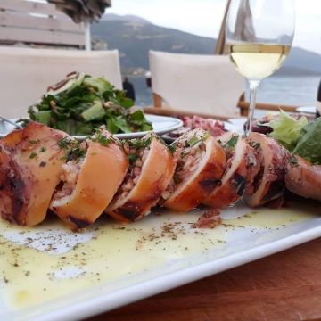 Island Bar Restaurant Trizonia
