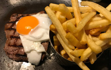 Cross Keys Hotel Knutsford餐厅图片