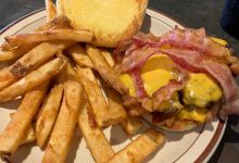 Screaming Eagle American Bar & Grill美食图片