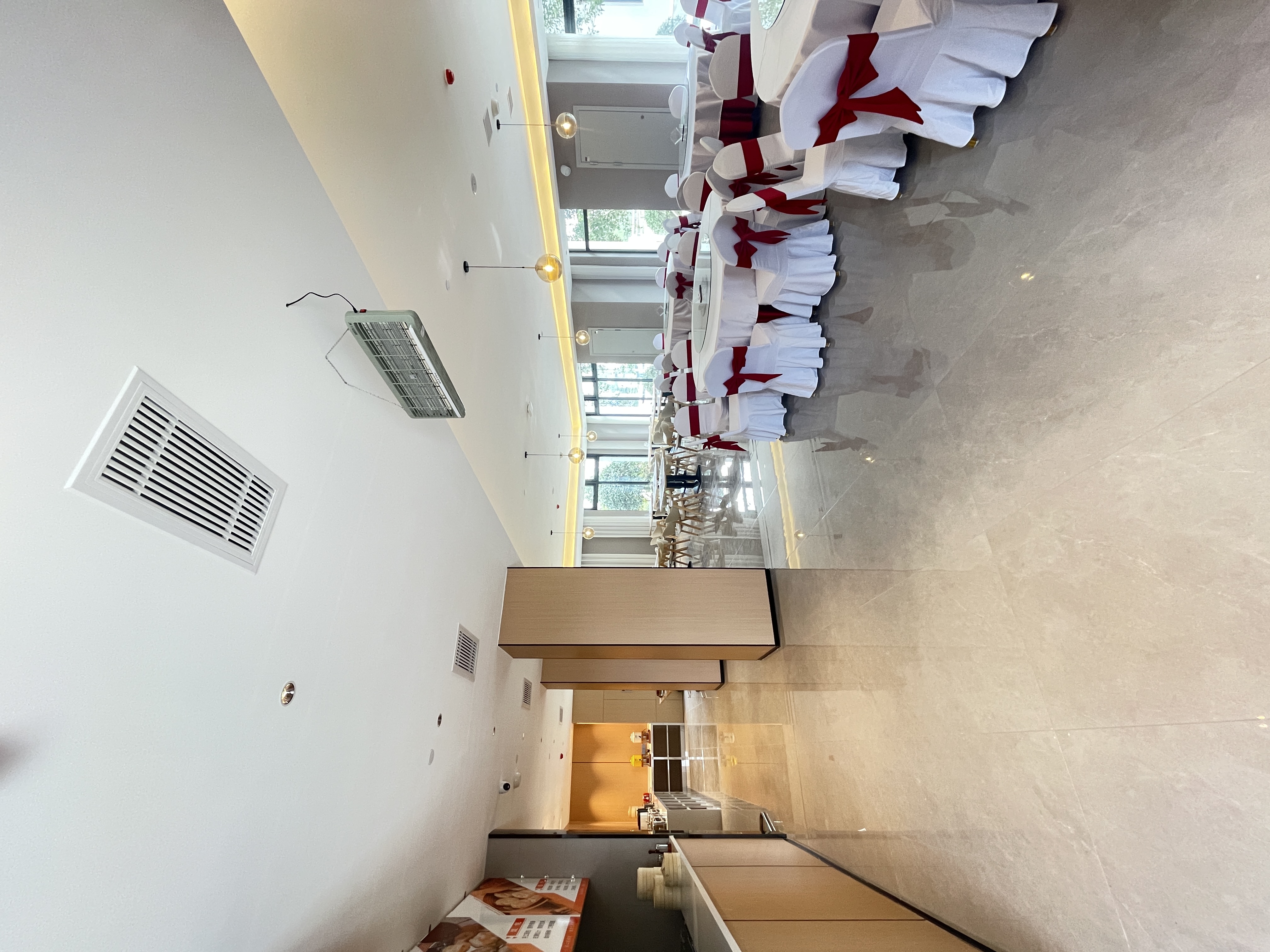 洽谈交易商务中心酒店·餐厅