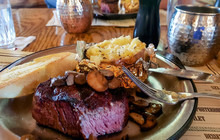 Lolo Creek Steakhouse餐厅图片