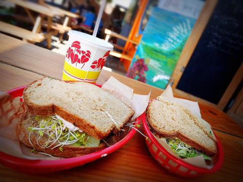 Waialua Bakery