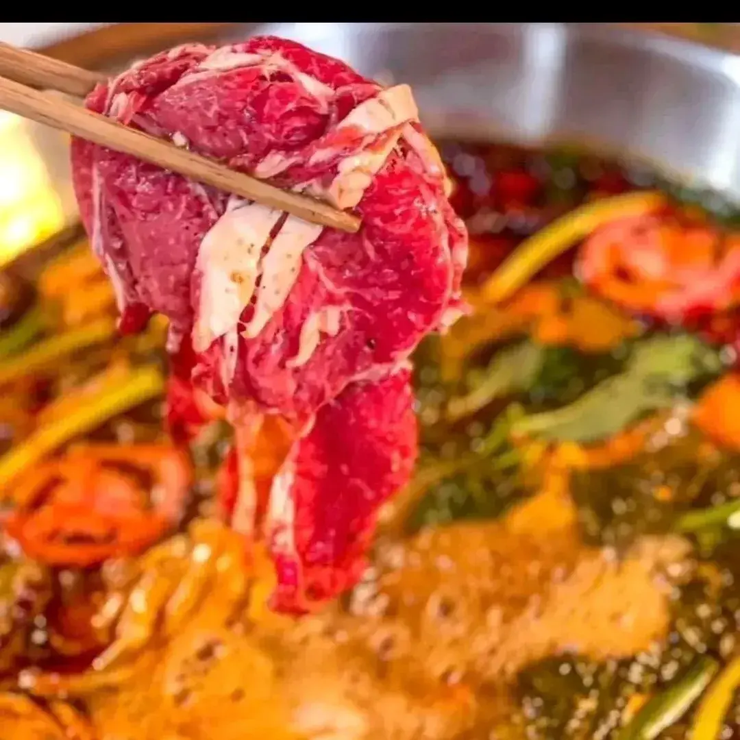 小柒酸菜牛肉云南火锅