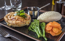 Kings Head Hotel, Eatery & Coffee House餐厅图片