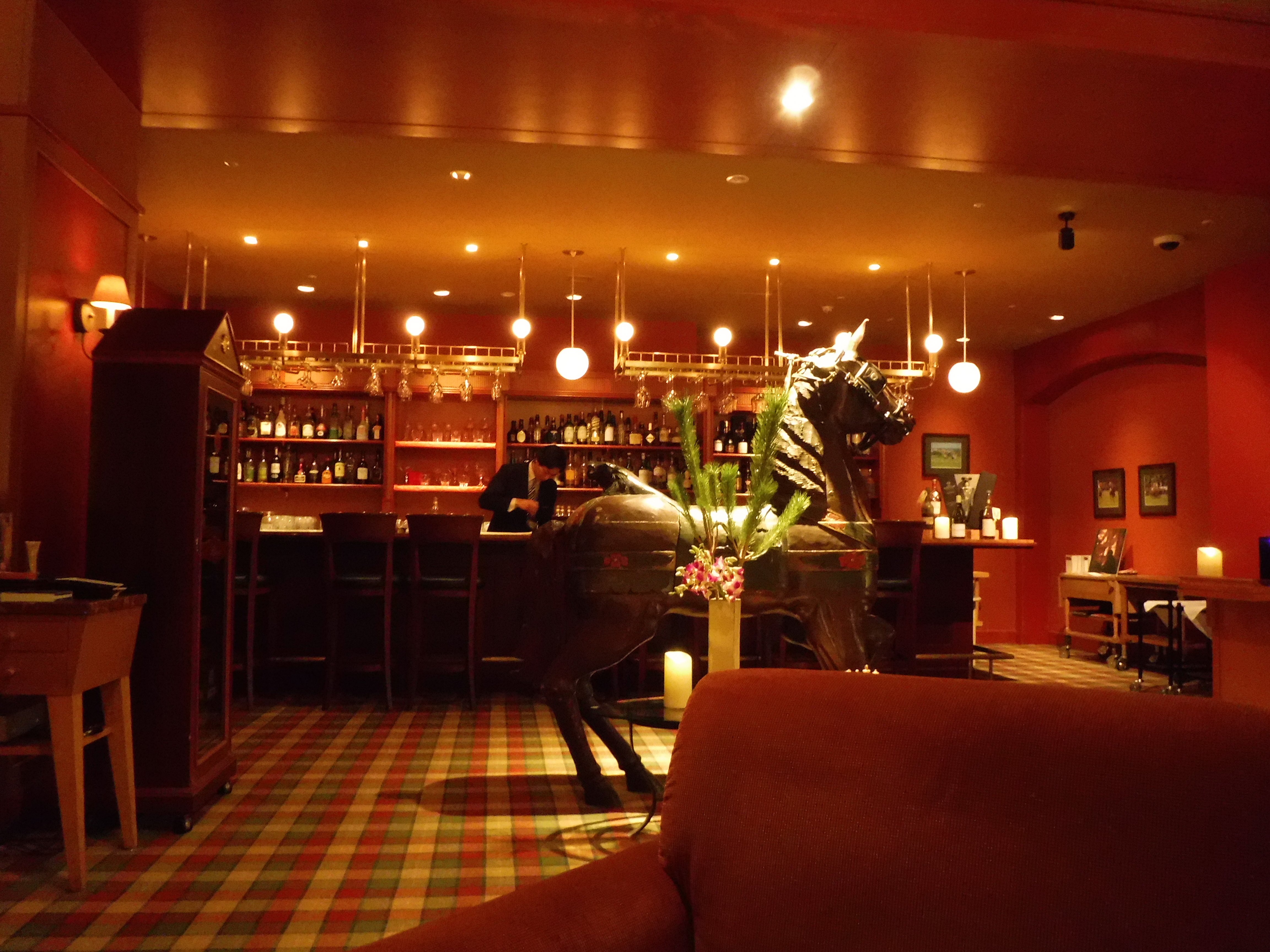 Polo Bar