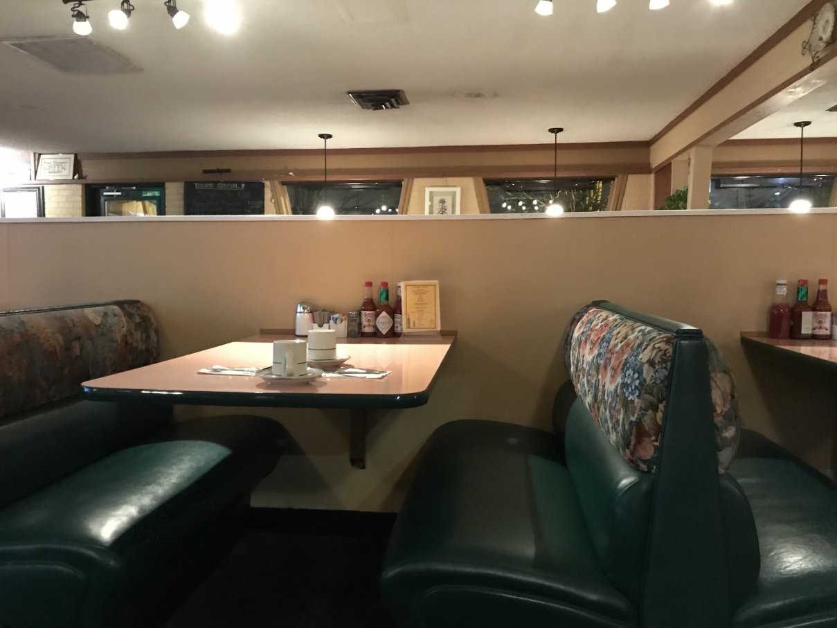 Flo-Anna's Diner