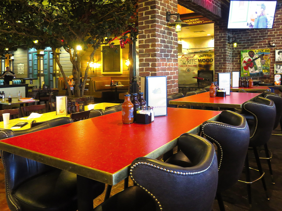 Lucille's Smokehouse Bar-B-Que