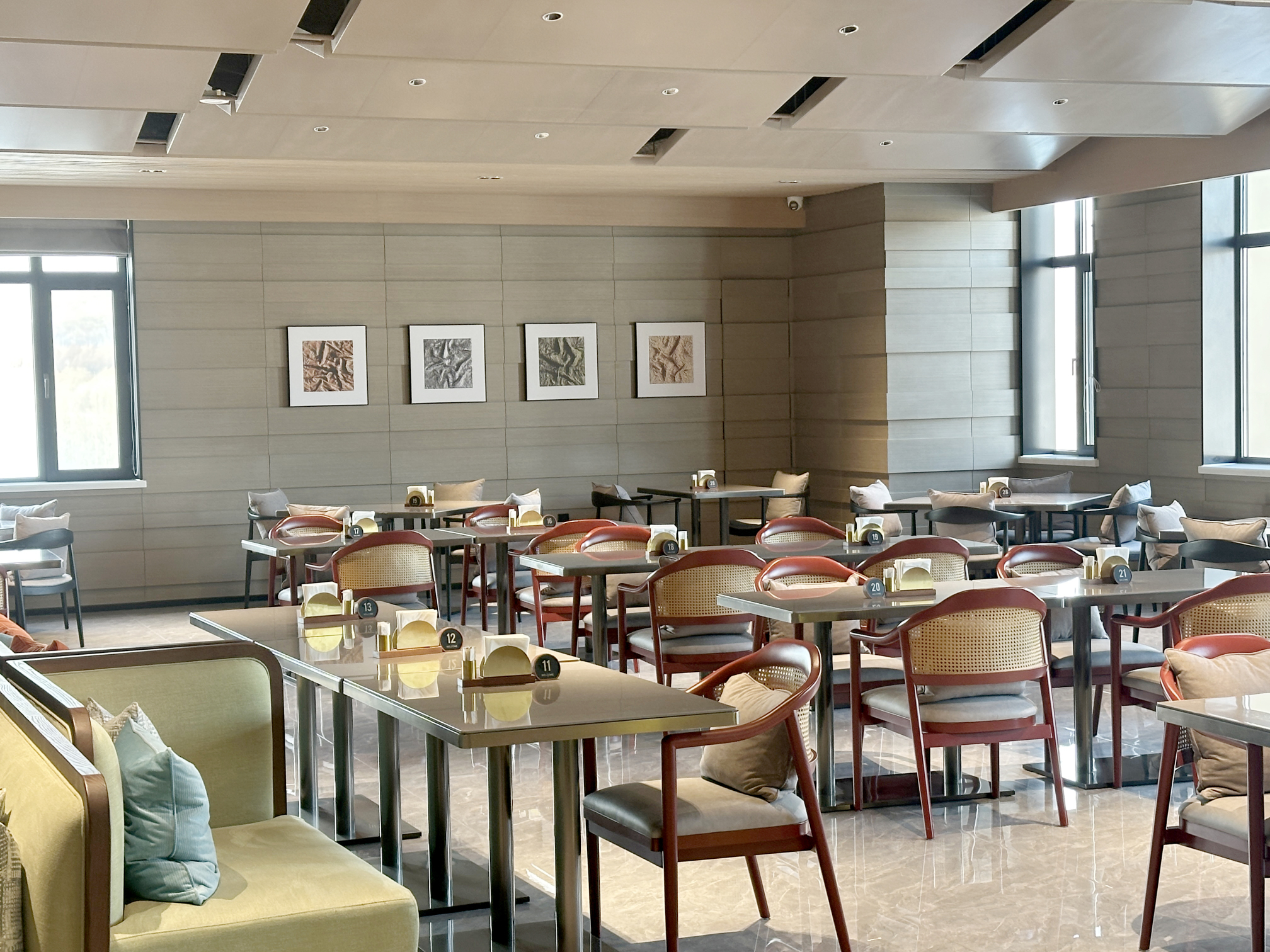 宝清冰雪温泉假日酒店·星夜餐厅餐厅图片