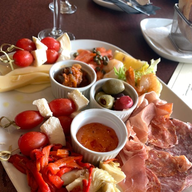 Cassios Italian Restaurant
