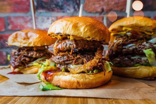 Reubens Bar & BBQ