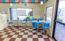 Cupcake Charlie's