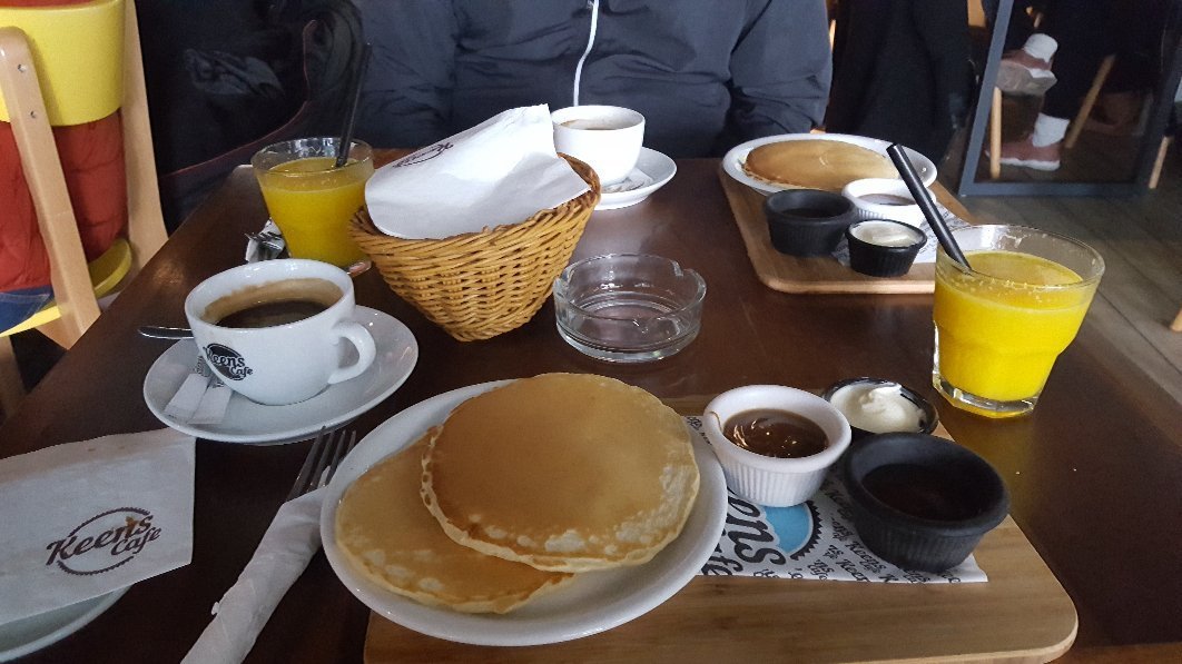 Keens Café