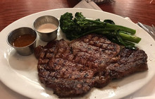Metro 8 Steakhouse餐厅图片
