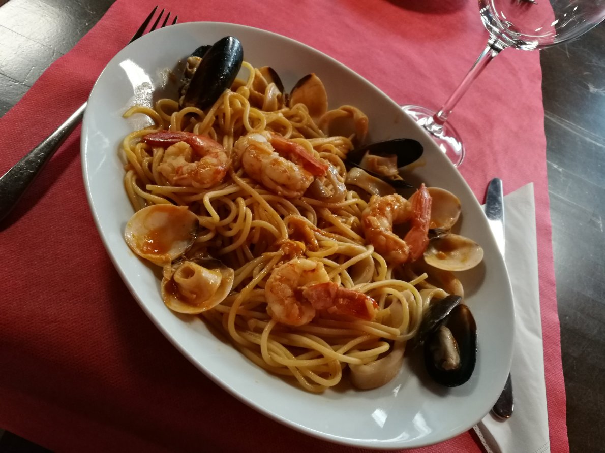 Bandalay Lounge Restaurant
