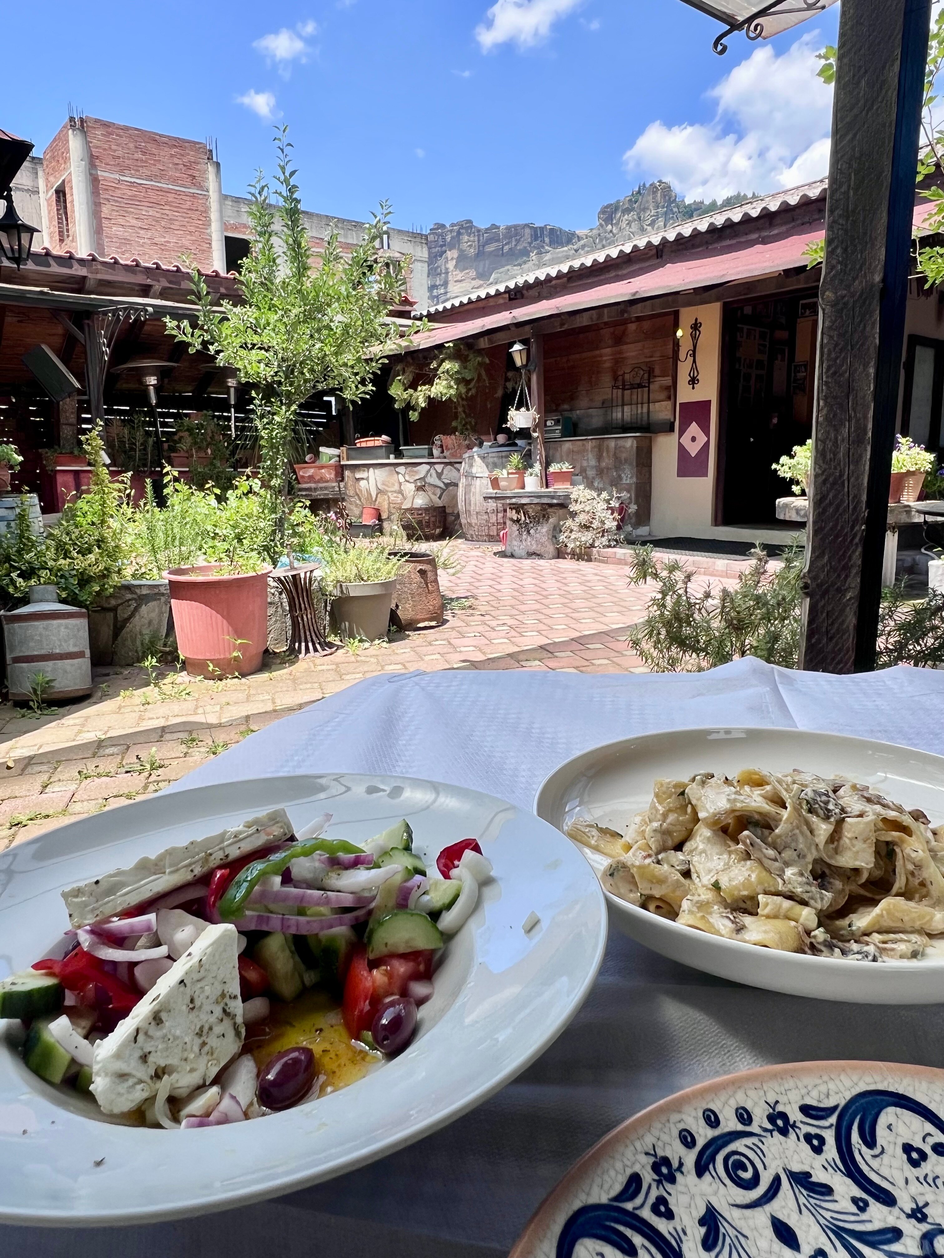 Elias' Garden Restaurant Tavern