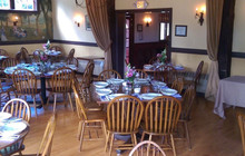Tryon Inn and The Backdoor Bar餐厅图片